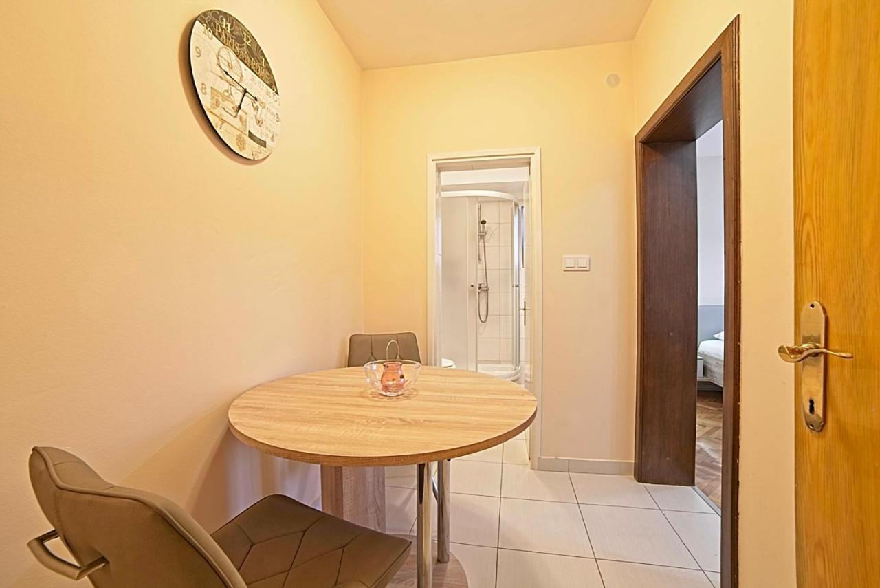 Studio Apartments Peric Rab Kampor Exterior foto